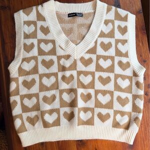 SHEIN Cream & Tan Knitted Heart-Check Vest